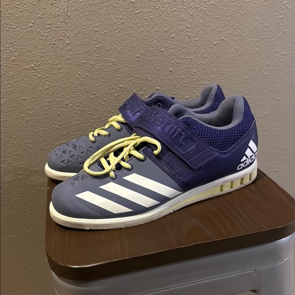 Women’s Adidas Powerlift - Picture 1 of 4